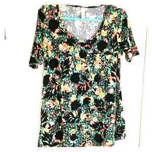 LuLaRoe Perfect Tee